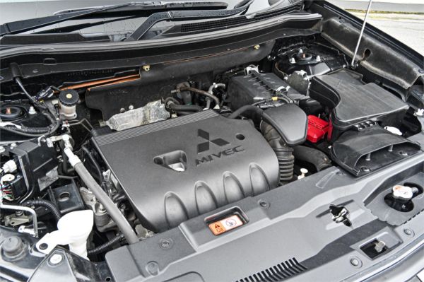 2017 Mitsubishi Outlander Wagon ZK MY17 LS image