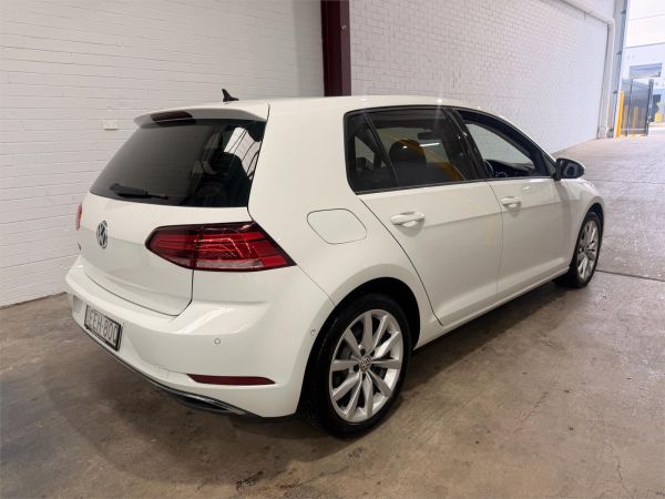 2019 Volkswagen Golf MK VII Comfortline image
