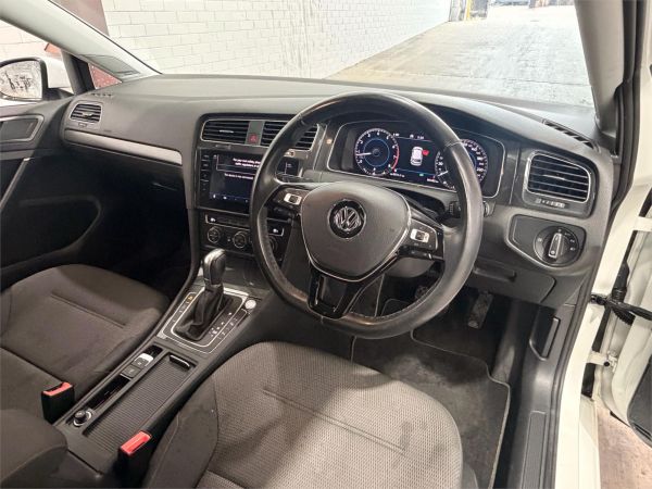 2019 Volkswagen Golf MK VII Comfortline image