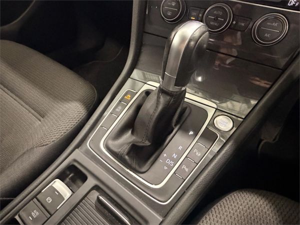 2019 Volkswagen Golf MK VII Comfortline image