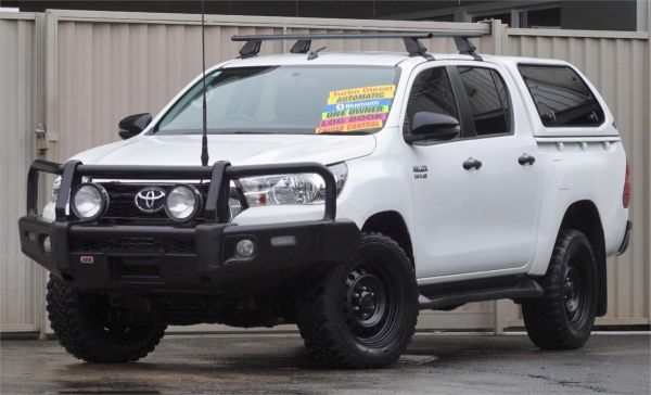 2018 TOYOTA HILUX DOUBLE CAB P/UP GUN126R MY19 SR (4x4) image