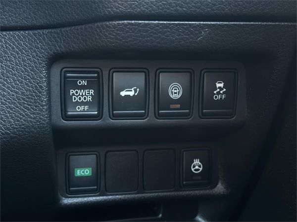 2017 NISSAN X-TRAIL 4D WAGON T32 SERIES 2 Ti (4WD) image
