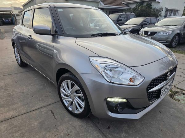 2020 Suzuki Swift AZ GL Navigator image