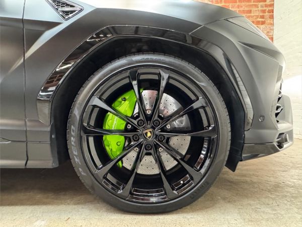 2019 Lamborghini Urus 636 4 SEAT image