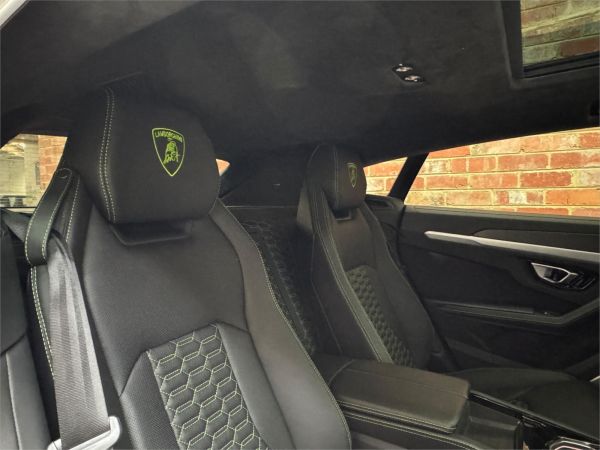 2019 Lamborghini Urus 636 4 SEAT image