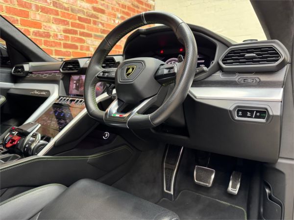 2019 Lamborghini Urus 636 4 SEAT image