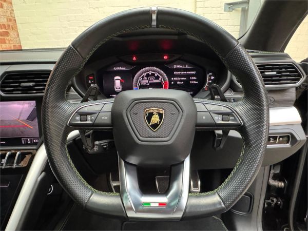 2019 Lamborghini Urus 636 4 SEAT image