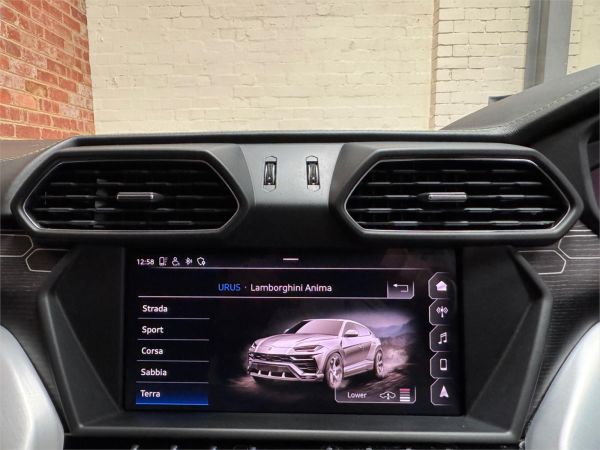 2019 Lamborghini Urus 636 4 SEAT image