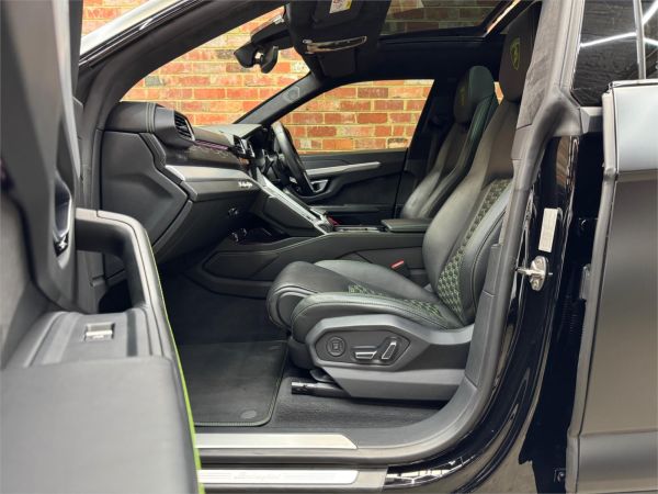 2019 Lamborghini Urus 636 4 SEAT image