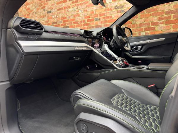 2019 Lamborghini Urus 636 4 SEAT image