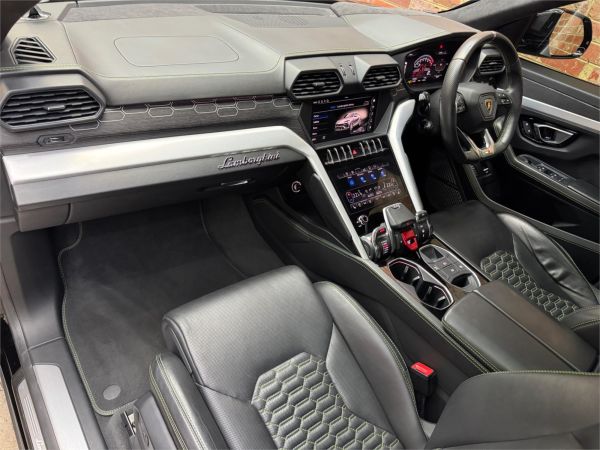 2019 Lamborghini Urus 636 4 SEAT image