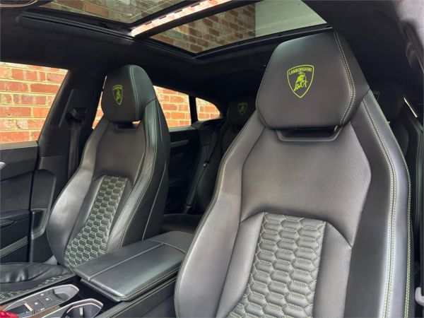 2019 Lamborghini Urus 636 4 SEAT image
