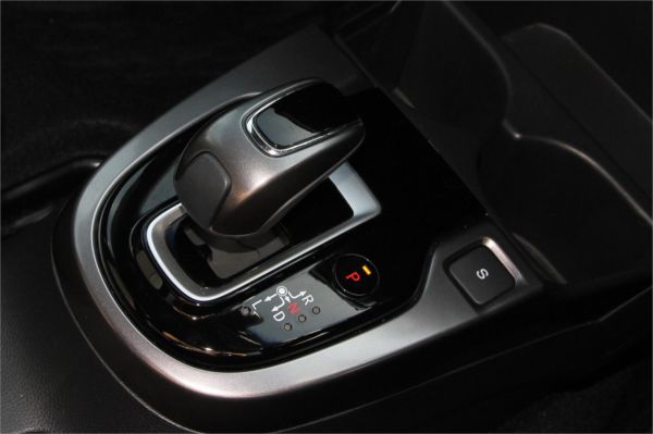 2017 Honda FIT Hatch GP5 S-PACKAGE (HYBRID) image