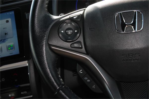 2017 Honda FIT Hatch GP5 S-PACKAGE (HYBRID) image