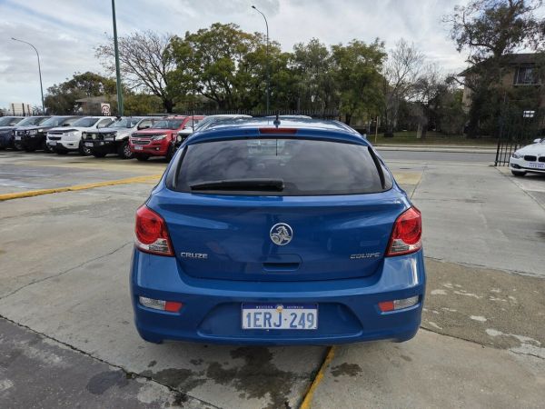 2015 Holden Cruze JH Series II MY15 Equipe Blue 6 Speed Sports Automatic Hatchback image