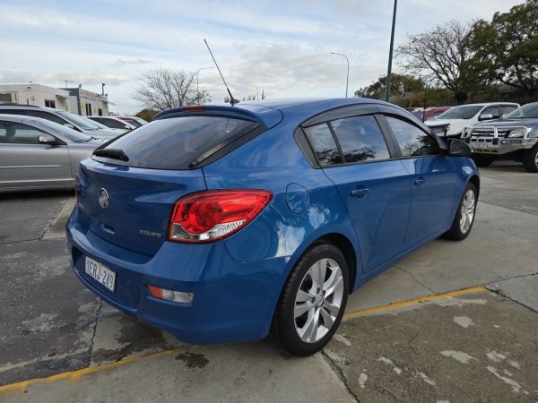 2015 Holden Cruze JH Series II MY15 Equipe Blue 6 Speed Sports Automatic Hatchback image