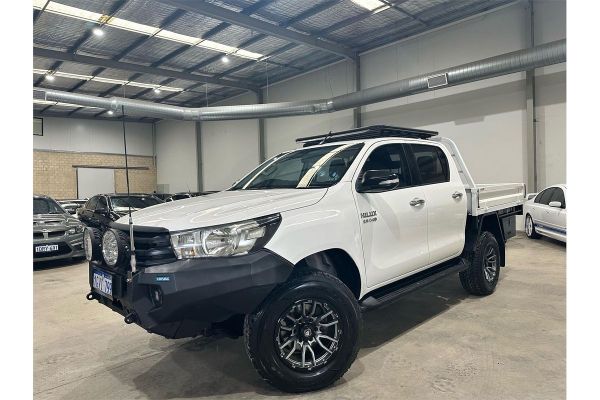 2017 Toyota Hilux SR GUN126R 4X4 image