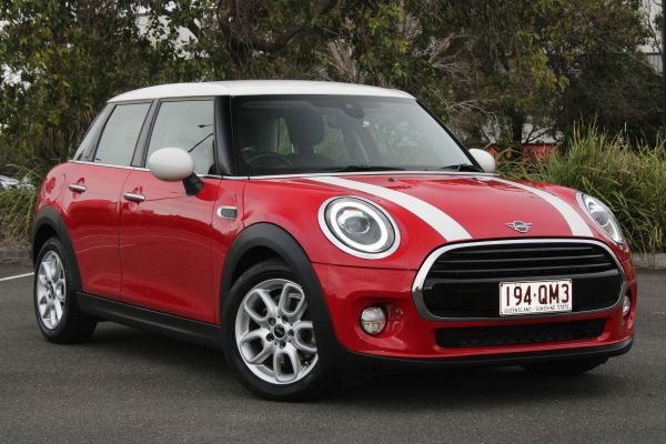 2018 Mini Hatch HATCHBACK COOPER F55 image