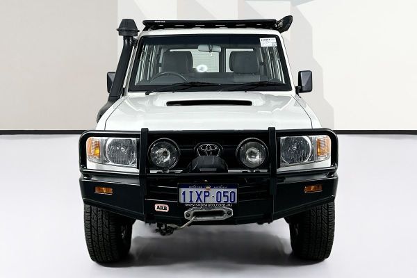 2015 Toyota LANDCRUISER WORKMATE (4x4) VDJ76R MY12 UPDATE image