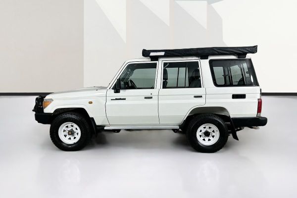 2015 Toyota LANDCRUISER WORKMATE (4x4) VDJ76R MY12 UPDATE image