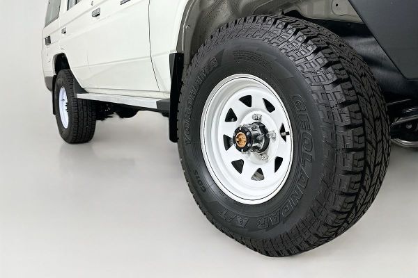 2015 Toyota LANDCRUISER WORKMATE (4x4) VDJ76R MY12 UPDATE image