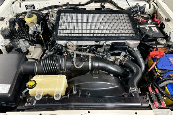 2015 Toyota LANDCRUISER WORKMATE (4x4) VDJ76R MY12 UPDATE image