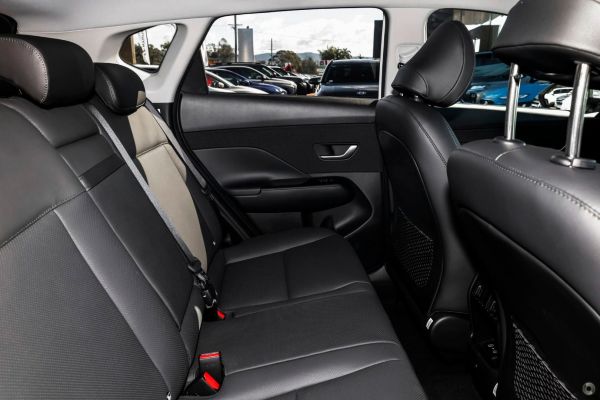 2025 Hyundai Kona SX2.V2 Premium image