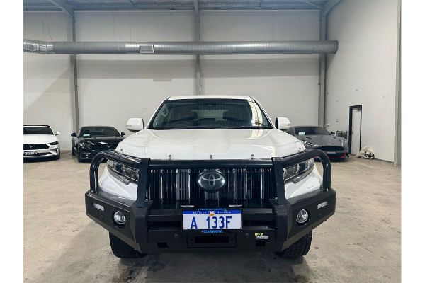 2018 Toyota Landcruiser GXL VDJ200R image