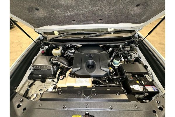 2018 Toyota Landcruiser GXL VDJ200R image