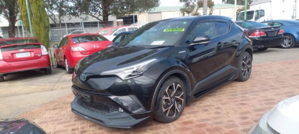 2019 Toyota C-HR SUV  Hybrid auto image