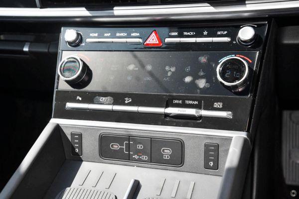 2025 Hyundai Santa Fe MX5.V1 image