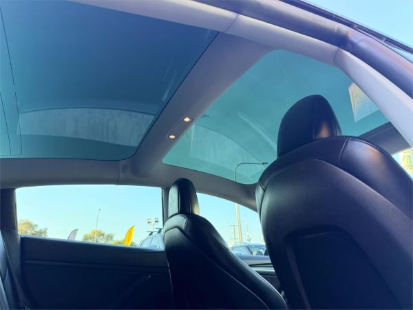 2021 Tesla Model 3 MY21 Standard Range Plus image
