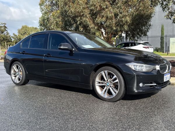 2012 BMW 3 Series Sedan F30 320i image