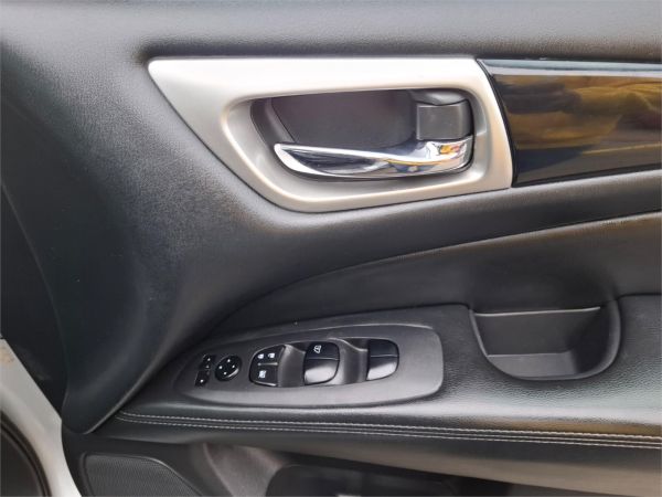 2013 Nissan Pathfinder Wagon R52 MY14 ST-L image