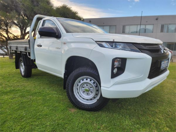 2020 Mitsubishi Triton MR GLX image