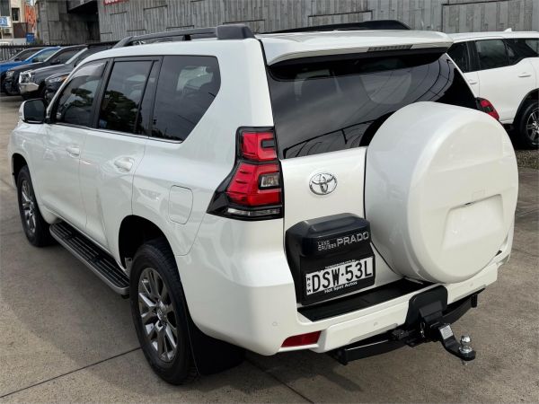 2017 Toyota Landcruiser Prado Wagon GDJ150R Kakadu image