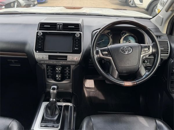 2017 Toyota Landcruiser Prado Wagon GDJ150R Kakadu image