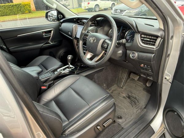 2021 Toyota Fortuner GUN156R GXL image