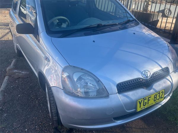 2002 TOYOTA ECHO 3D HATCHBACK NCP10R image