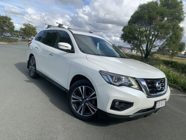2016 Nissan Pathfinder Ti 4X4 White Automatic Wagon image