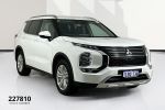 Image for 2023 Mitsubishi Outlander ZM LS