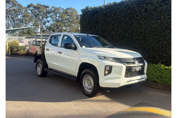 2022 Mitsubishi Triton GLX MR 4X4 image