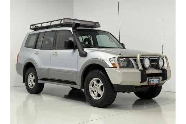 2004 Mitsubishi Pajero GLS LWB (4x4) NP image