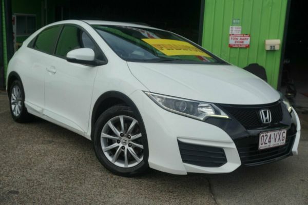 2015 Honda Civic 9th Gen MY15 VTi-S White 5 Speed Sports Automatic Hatchback image