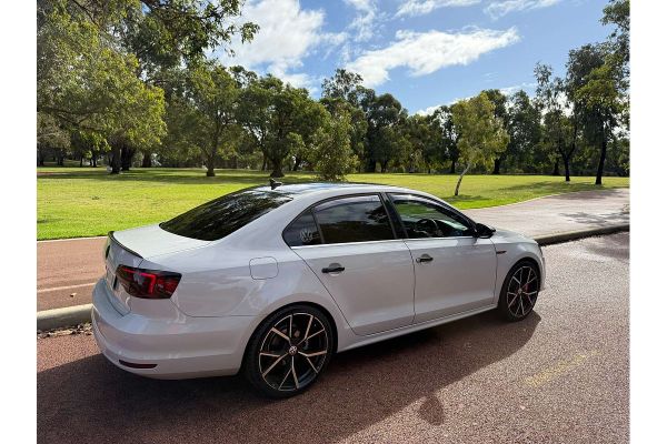 2015 Volkswagen Jetta 155TSI Highline Sport 1B image