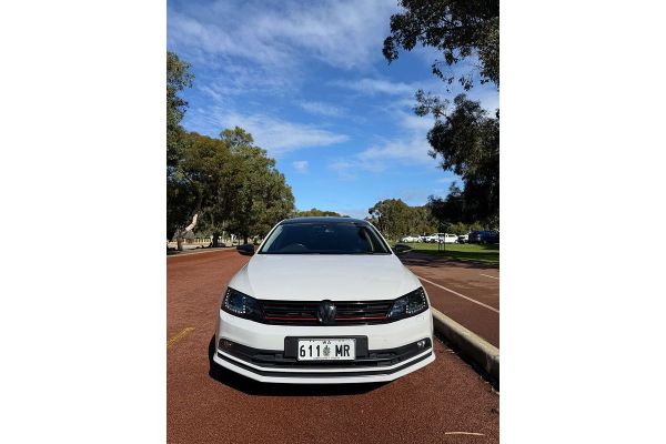 2015 Volkswagen Jetta 155TSI Highline Sport 1B image
