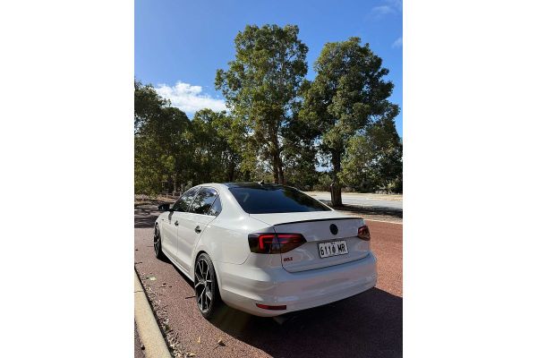 2015 Volkswagen Jetta 155TSI Highline Sport 1B image