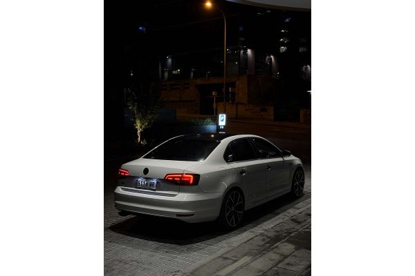 2015 Volkswagen Jetta 155TSI Highline Sport 1B image