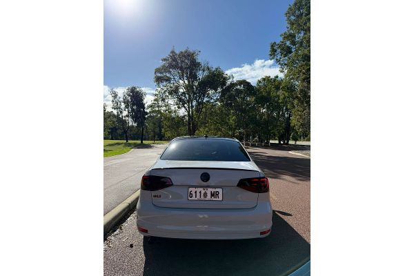 2015 Volkswagen Jetta 155TSI Highline Sport 1B image