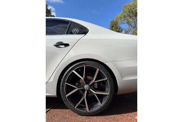 2015 Volkswagen Jetta 155TSI Highline Sport 1B image